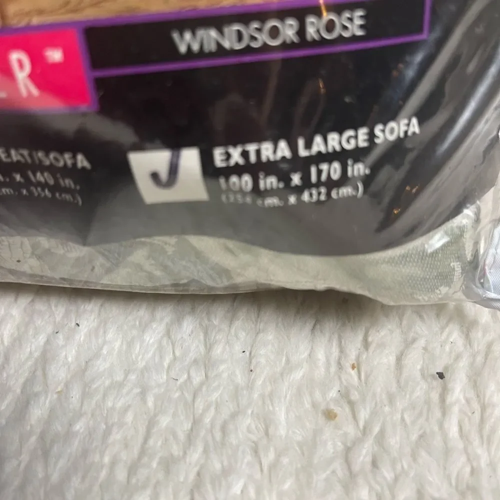 New Coverworks Brand soft cream tone Rose Floral pattern slip cover XLarge Sofa - Picture 5 of 5